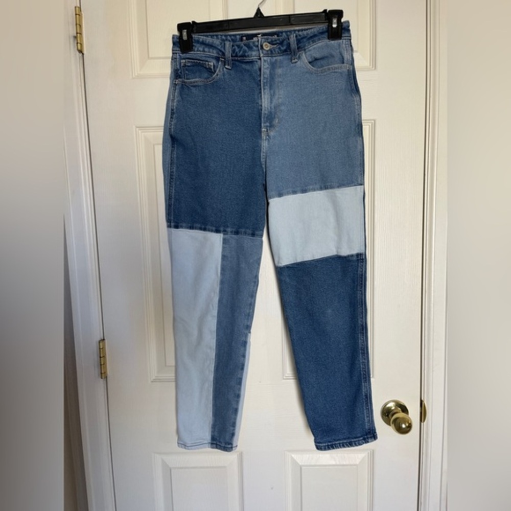 Hollister Ultra‎ High-Rise Mom Jeans Patchwork Two-Tone Denim Size 7 / W28 L27 - Picture 2 of 16